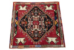 Surface texture of 2000s Shiraz rug with natural Wool and intricate pattern