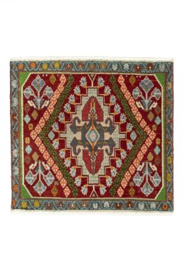 Full view of 2000s Shiraz rug from Iran / Persia, 50 × 54 cm in Red tones