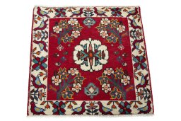 Surface texture of 2000s Shiraz rug with natural Wool and intricate pattern