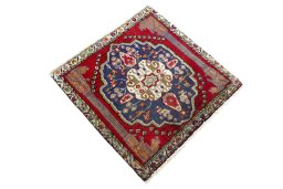 Close-up detail of 2000s Shiraz rug from Iran / Persia showing Wool weave