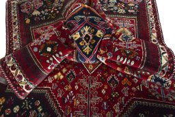 Close-up detail of 2000s Shiraz rug from Iran / Persia showing Wool weave
