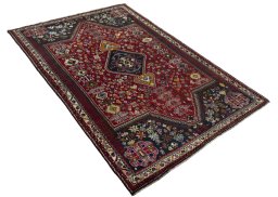 Close-up detail of 2000s Shiraz rug from Iran / Persia showing Wool weave