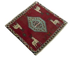 Close-up detail of 1970s Shiraz rug from Iran / Persia showing Wool weave