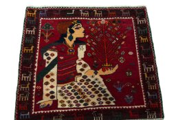 Surface texture of 1970s Shiraz rug with natural Wool and intricate pattern