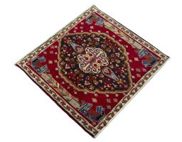 Close-up detail of 1970s Shiraz rug from Iran / Persia showing Wool weave