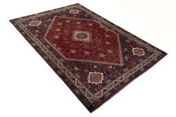 Close-up detail of 2000s Shiraz rug from Iran / Persia showing Wool weave