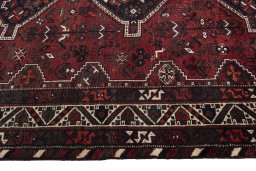 Close-up detail of 2000s Shiraz rug from Iran / Persia showing Wool weave