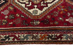 Close-up detail of 2000s Shiraz rug from Iran / Persia showing Wool weave