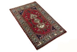 Close-up detail of 2000s Shiraz rug from Iran / Persia showing Wool weave