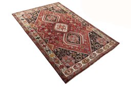 Close-up detail of 2000s Shiraz rug from Iran / Persia showing Wool weave