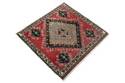 Close-up detail of 2000s Shiraz rug from Iran / Persia showing Wool weave