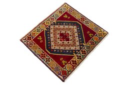 Close-up detail of 2000s Shiraz rug from Iran / Persia showing Wool weave