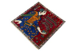 Corner detail of 2000s Shiraz rug showing border pattern and Wool pile