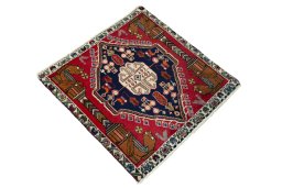 Close-up detail of 2000s Shiraz rug from Iran / Persia showing Wool weave