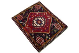 Close-up detail of 2000s Shiraz rug from Iran / Persia showing Wool weave