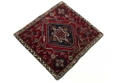 Close-up detail of 2000s Shiraz rug from Iran / Persia showing Wool weave