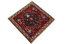 Close-up detail of 2000s Shiraz rug from Iran / Persia showing Wool weave