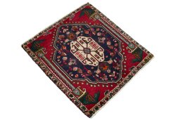 Close-up detail of 2000s Shiraz rug from Iran / Persia showing Wool weave