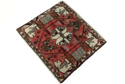 Corner detail of 2000s Shiraz rug showing border pattern and Wool pile