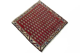 Close-up detail of 2000s Shiraz rug from Iran / Persia showing Wool weave