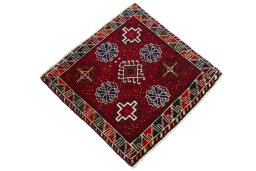 Close-up detail of 2000s Shiraz rug from Iran / Persia showing Wool weave