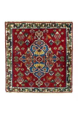 Full view of 2000s Shiraz rug from Iran / Persia, 53 × 51 cm in Red tones