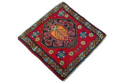 Close-up detail of 2000s Shiraz rug from Iran / Persia showing Wool weave
