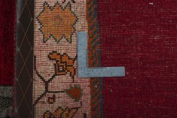 Close-up detail of 2000s Shiraz rug from Iran / Persia showing Wool weave