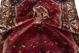 Close-up detail of 2000s Shiraz rug from Iran / Persia showing Wool weave