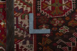 Close-up detail of 2000s Shiraz rug from Iran / Persia showing Wool weave