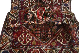 Close-up detail of 2000s Shiraz rug from Iran / Persia showing Wool weave