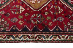 Close-up detail of 2000s Shiraz rug from Iran / Persia showing Wool weave