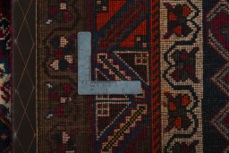Close-up detail of 2000s Shiraz rug from Iran / Persia showing Wool weave