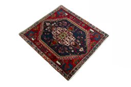 Close-up detail of 2000s Shiraz rug from Iran / Persia showing Wool weave