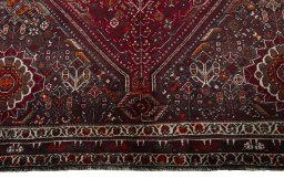 Close-up detail of 2000s Shiraz rug from Iran / Persia showing Wool weave