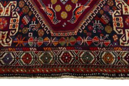 Close-up detail of 2000s Shiraz rug from Iran / Persia showing Wool weave