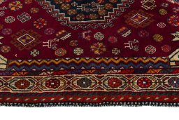 Full view of 2000s Shiraz rug from Iran / Persia, 208 × 132 cm in Red tones