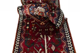 Close-up detail of 2000s Shiraz rug from Iran / Persia showing Wool weave