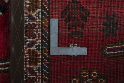 Close-up detail of 2000s Shiraz rug from Iran / Persia showing Wool weave