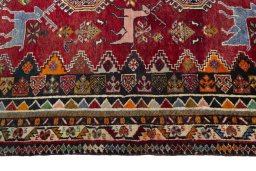 Close-up detail of 2000s Shiraz rug from Iran / Persia showing Wool weave