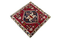 Close-up detail of 2000s Shiraz rug from Iran / Persia showing Wool weave