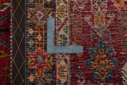Close-up detail of 2000s Shiraz rug from Iran / Persia showing Wool weave