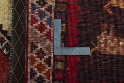 Close-up detail of 2000s Shiraz rug from Iran / Persia showing Wool weave