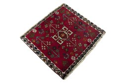 Close-up detail of 2000s Shiraz rug from Iran / Persia showing Wool weave