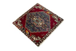 Close-up detail of 2000s Shiraz rug from Iran / Persia showing Wool weave