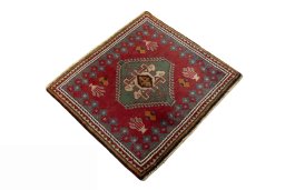Close-up detail of 2000s Shiraz rug from Iran / Persia showing Wool weave