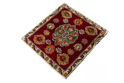 Corner detail of 2000s Shiraz rug showing border pattern and Wool pile