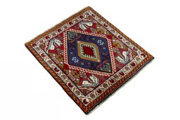 Close-up detail of 2000s Shiraz rug from Iran / Persia showing Wool weave