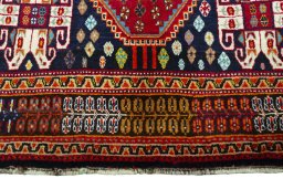 Close-up detail of 2000s Shiraz rug from Iran / Persia showing Wool weave