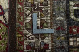 Close-up detail of 2000s Shiraz rug from Iran / Persia showing Wool weave